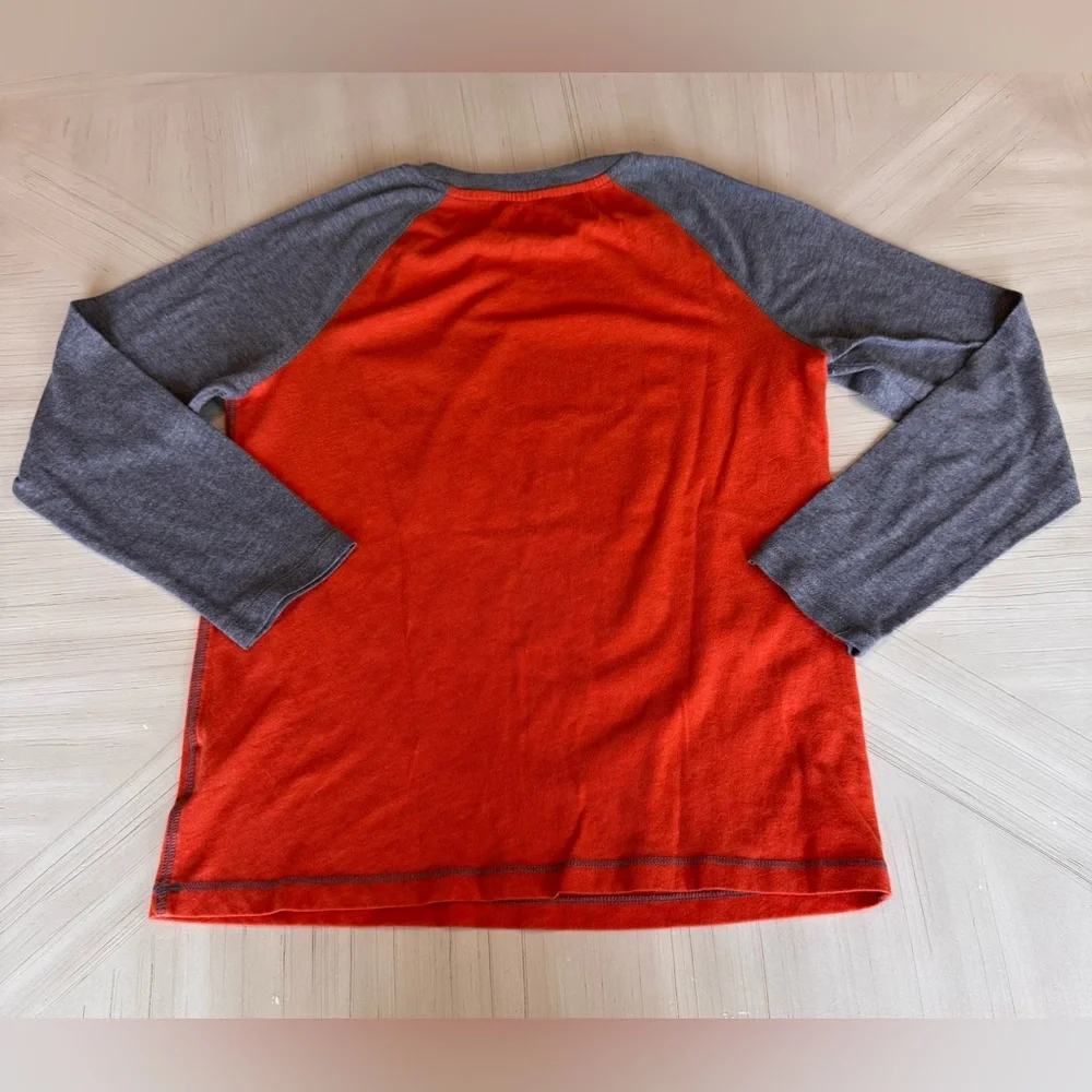 Arizona Jean Co. Boys Husky Long Sleeve Graphic T-Shirt – Size Medium (10/12)